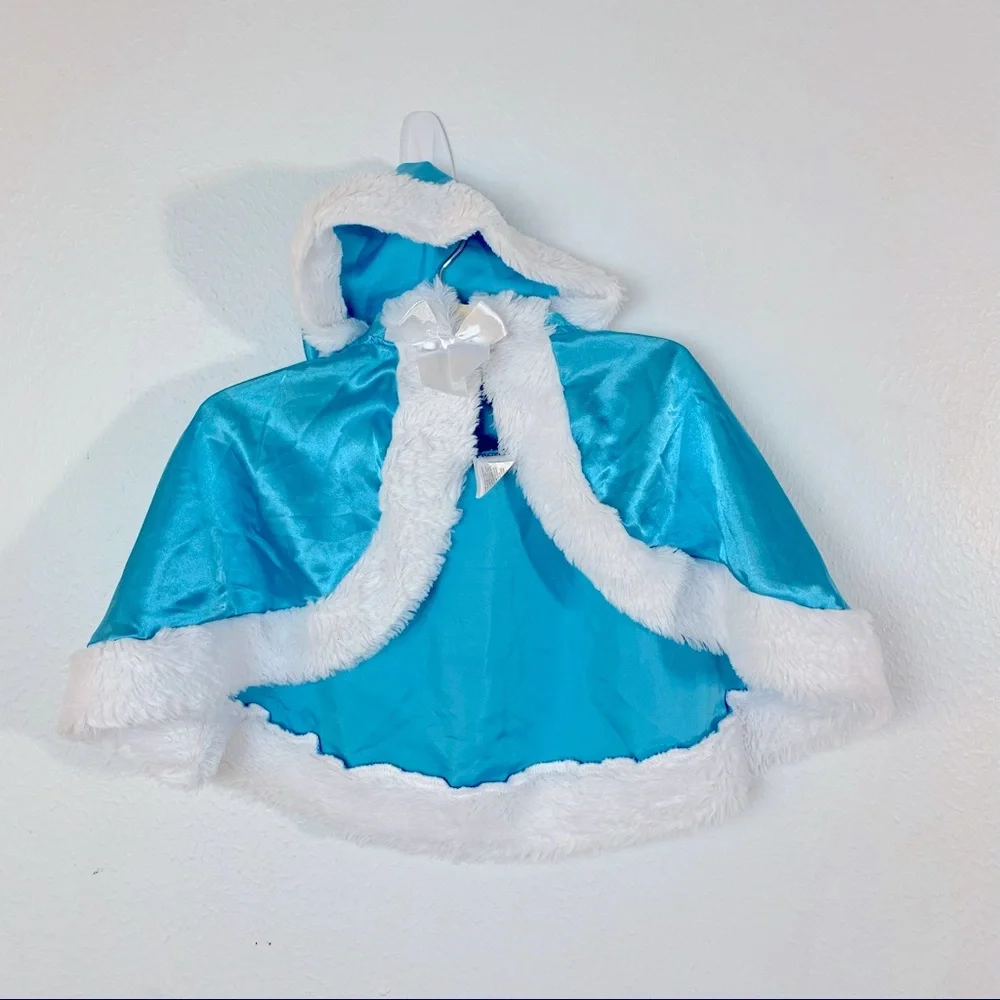 COPY - Disneys Frozen Elsa cape with fur hood EUC Sz 6 Cape only